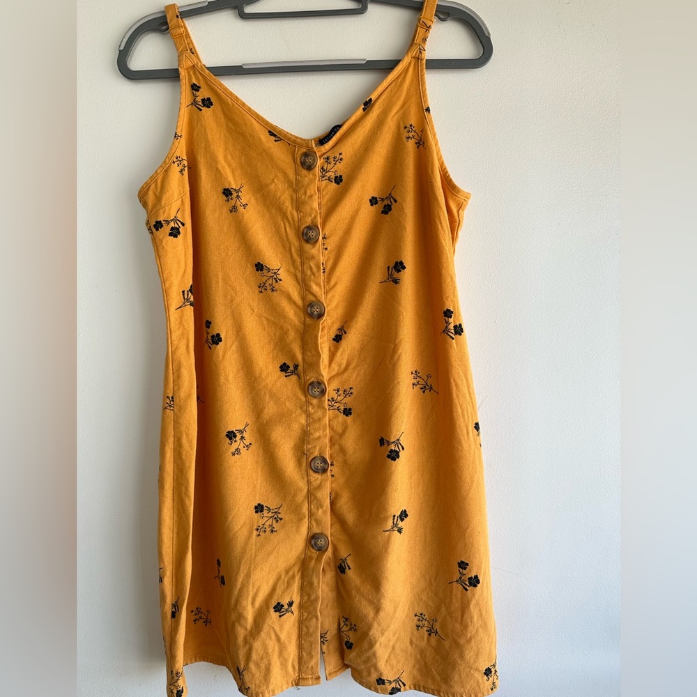 Cotton On women’s Floral Button-Down Dress in Mustard Yellow size medium